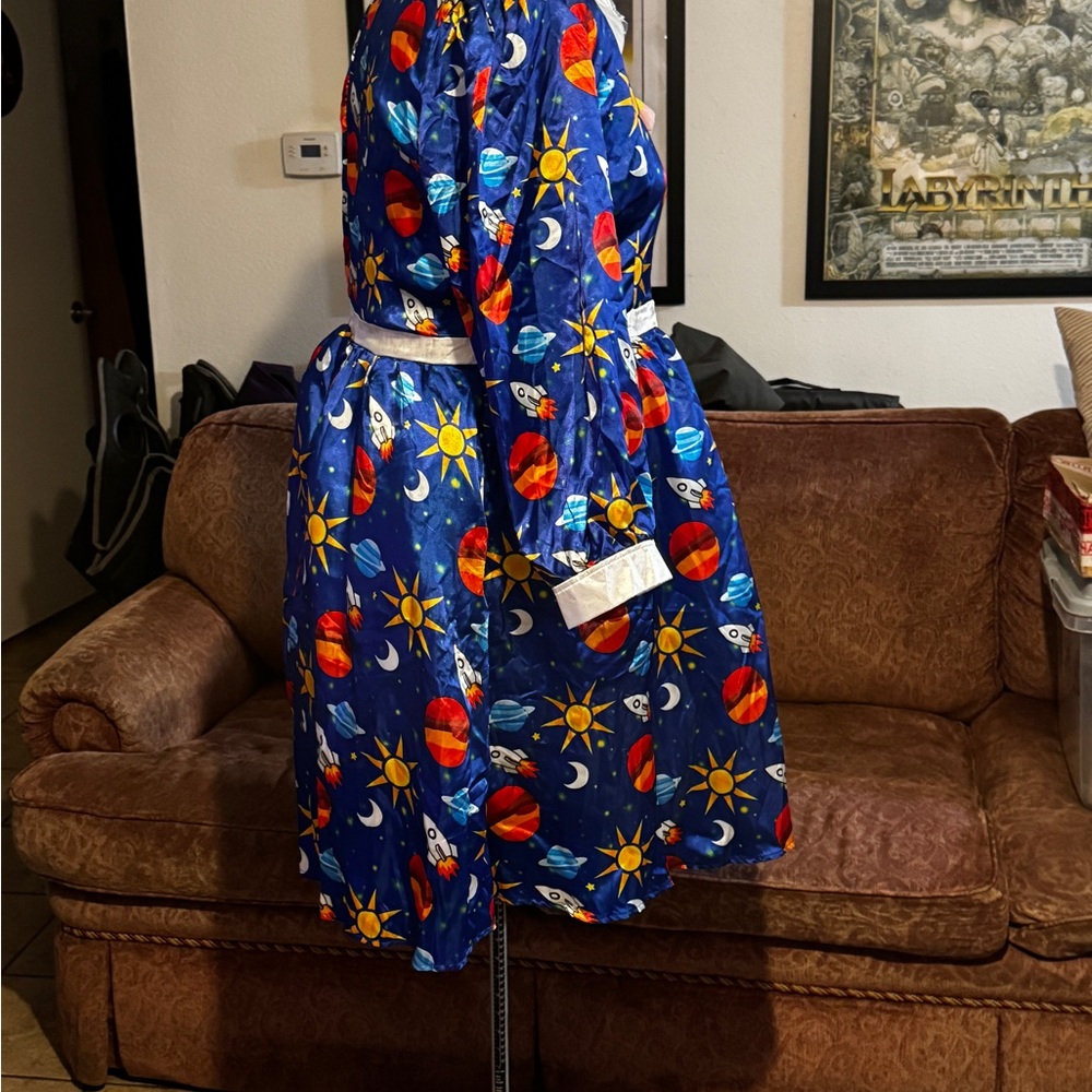 Plus Size Magic Schoolbus Halloween Costume - Picture 3 of 11